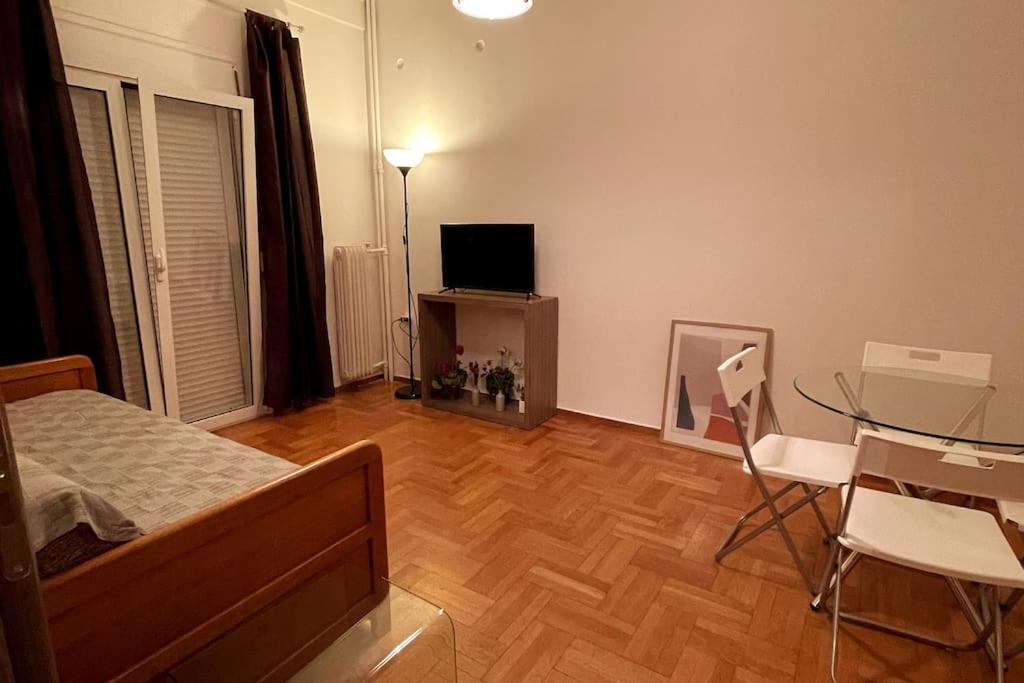 Lovely 1 Bedroom Apartment In アテネ エクステリア 写真